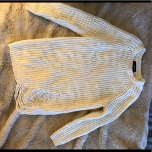 Loose sweater/dress.